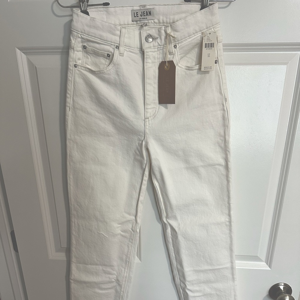 Le Jean Sabine mid-rise straight leg jeans, white, size 25, 11.5”rise, 27”inseam